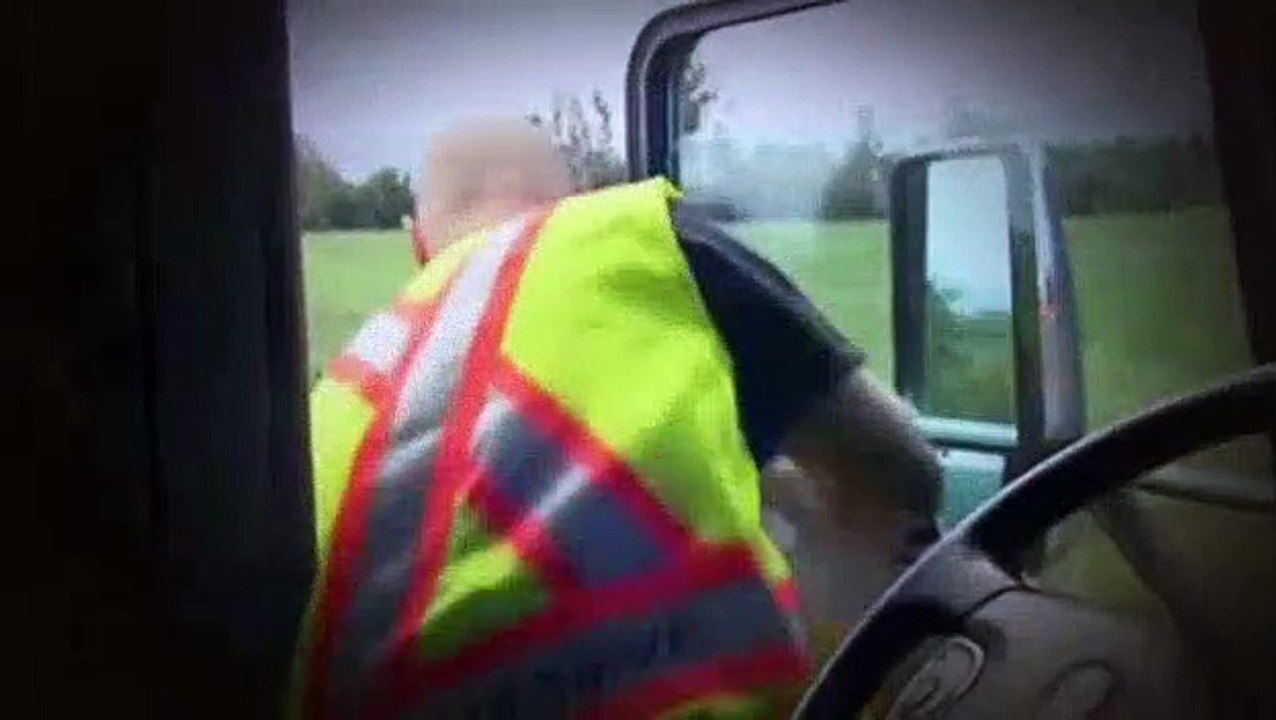 Highway Thru Hell S09E17 The Bait