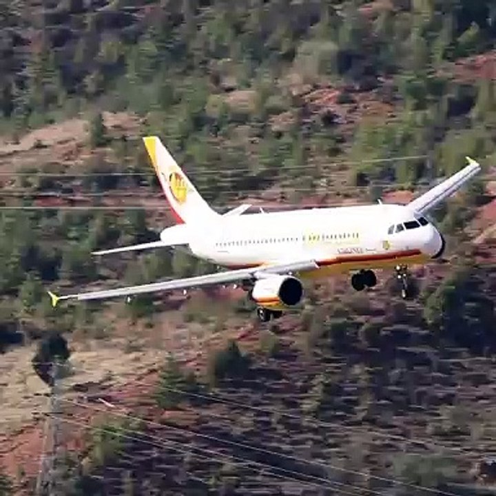landing plane
