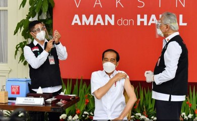 Vaksin Covid-19 di berbagai negara: Apa saja perbedaannya?