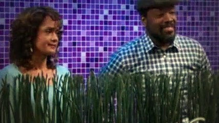 K.C. Undercover S01E11 - Double Crossed Part 1 (2)