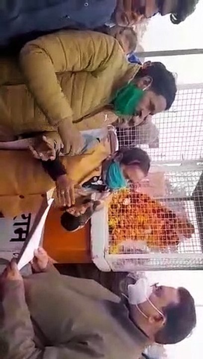 जिला उद्योग व्यापार मंडल ने जिलाधिकारी को संबोधित मांग पत्र सौंपा।