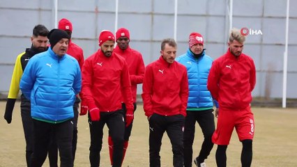Sivasspor ara vermedi!