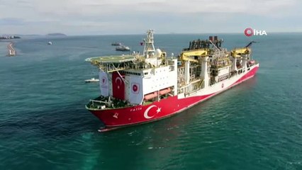 Fahrettin Altun, Fatih sondaj gemisinin uğurladığı anları paylaştı