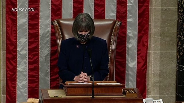 Câmara dos Representantes vota pelo impeachment de Trump