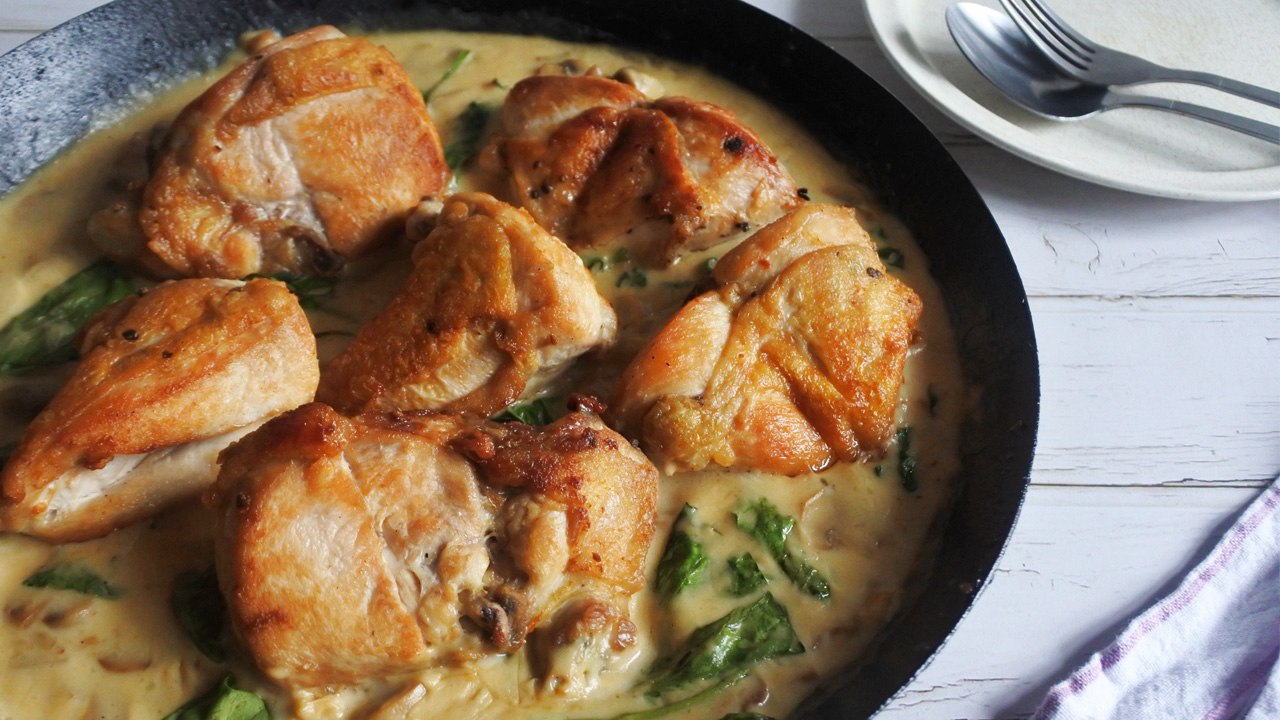 Creamy Chicken Mushroom Recipe | Yummy PH