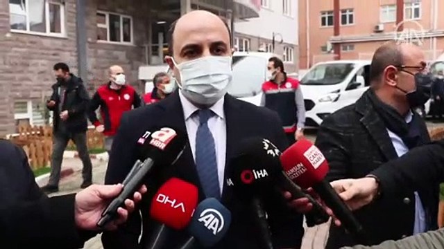 Kovid-19 aşılarının sağlık çalışanlarına yapılmak üzere hastanelere dağıtımına başlandı