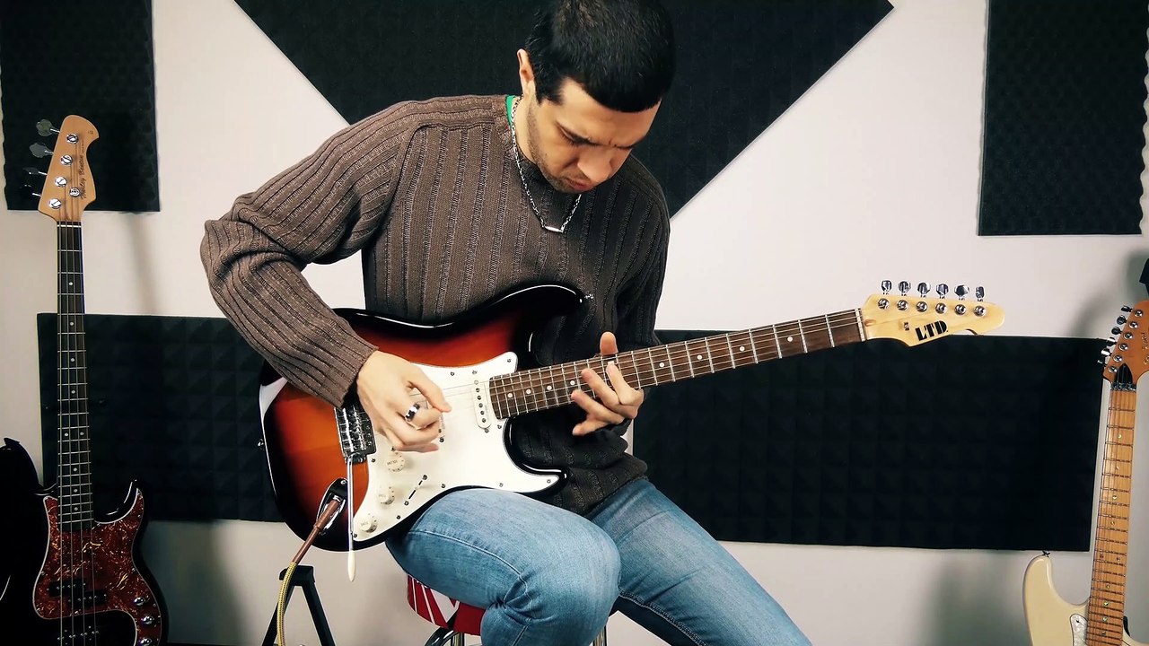 Stevie Ray Vaughan - Crossfire (Guitar Tutorial)