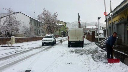 Beklenen kar geldi, o ilçe beyaza büründü