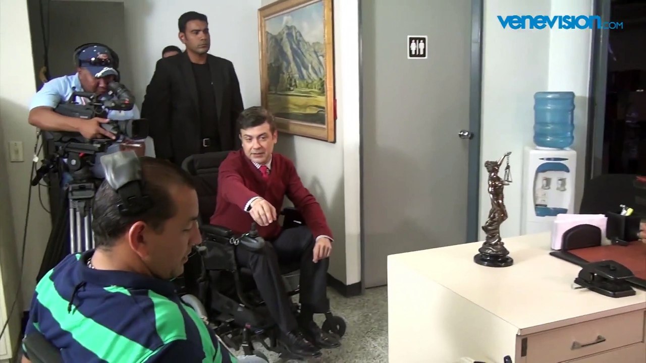 Amor Secreto - Tras cámaras - En la oficina de Felipe Rincón