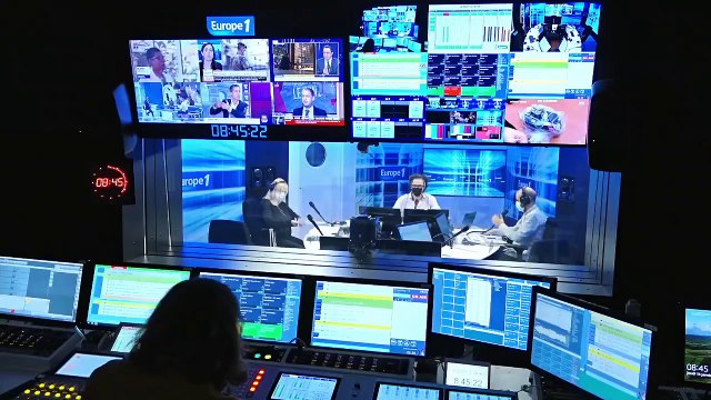 Philippe de Villiers : Sus au virus anglois qui tente de nous contaminer ! (Canteloup)