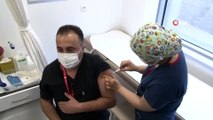 Ankara'da Sağlık Çalışanlarına İlk Covid-19 Aşısı Uygulandı