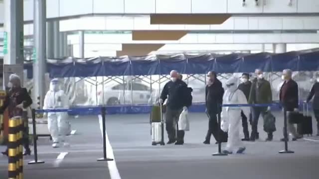 Más de un año después del inicio de la pandemia, la OMS llega a Wuhan