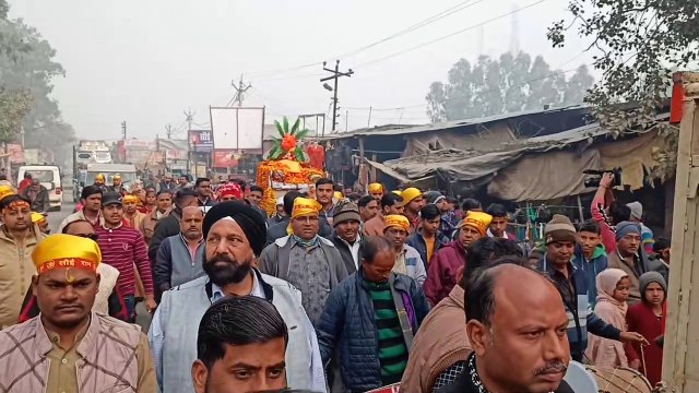 धूमधाम से निकली गई साई पालकी यात्रा