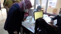 Yüksekova'da ilk korona virüs aşısı yapıldı