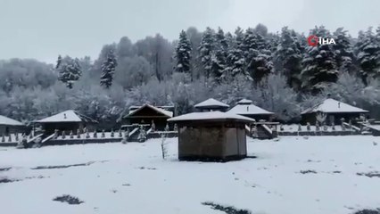 İznik'te Kar Yağışının Ardından Kartpostallık Görüntüler