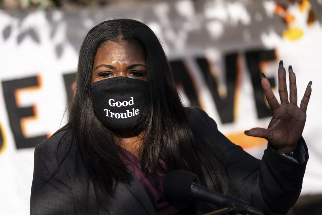 Cori Bush Wants Republicans Refusing to Go Through Metal Detectors to Get New Jobs