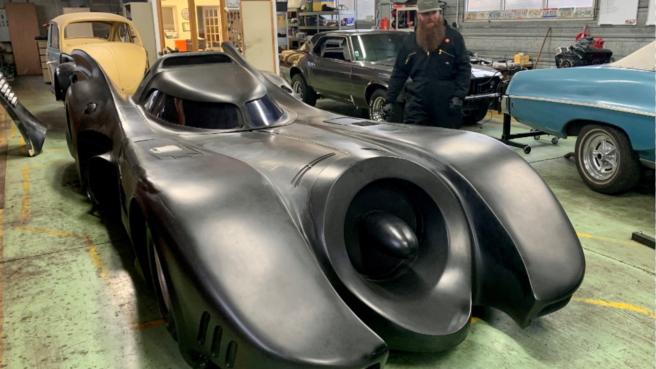 La Batmobile est réparée chez un garagiste du Pas-de-Calais