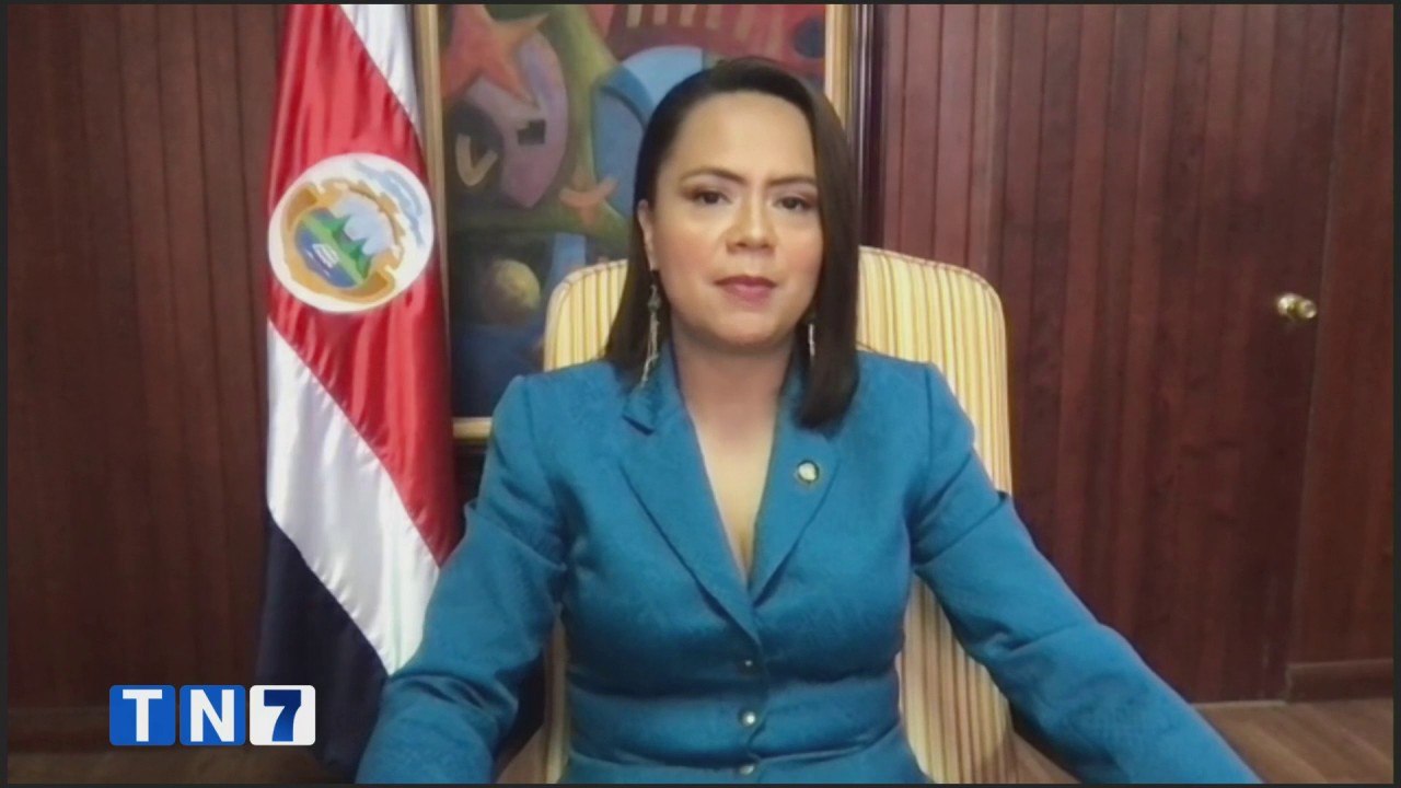 tn7-entrevista-geannina-dinarte-140121