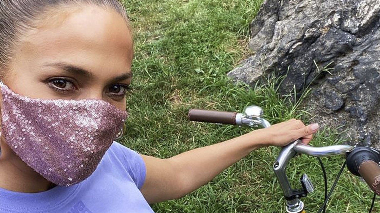 Estos son los cubrebocas que utilizan las celebridades