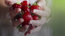 This Simple Trick Keeps Berries Fresh for Longer