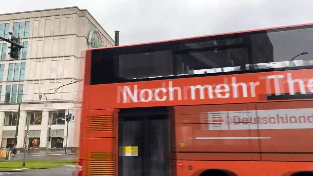 Frankreich zieht nächtliche Ausgangssperre landesweit auf 18 Uhr vor