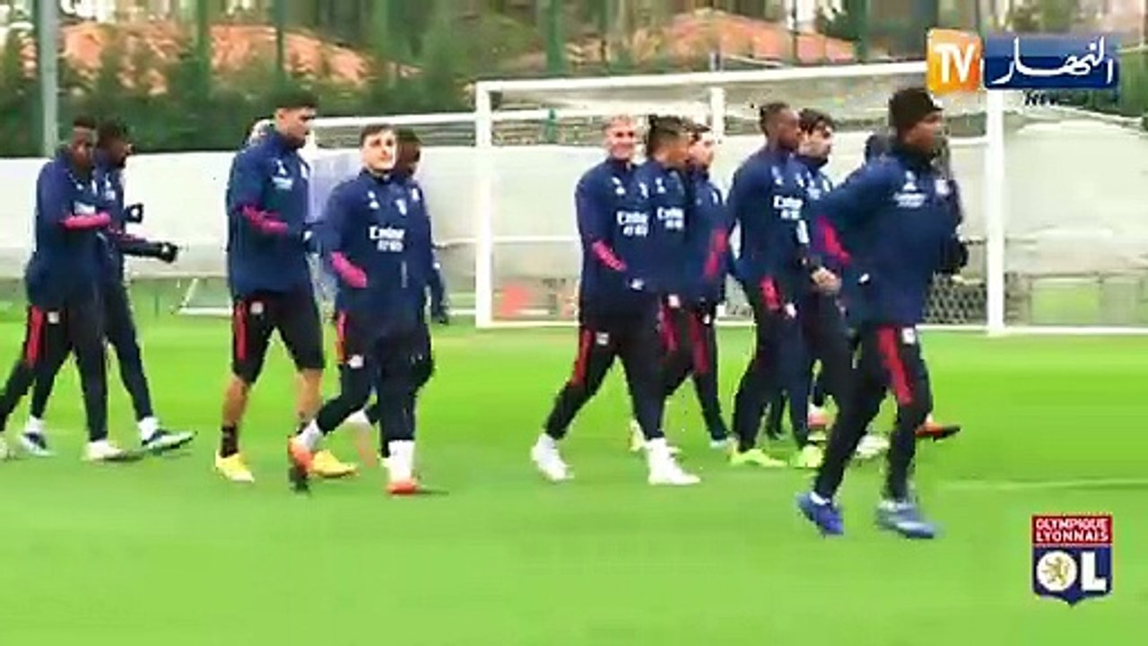 إسلام سليماني يخوض أول حصة تدريبية مع فريقه الجديد أولمبيك ليون