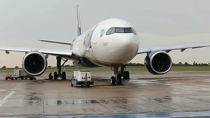 O avião que buscará as vacinas