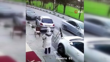 Beykoz'da feci motosiklet kazası kamerada