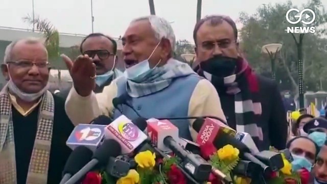 बिगड़ी कानून-व्यवस्था को लेकर सवालों से घिरे तो मीडिया पर बरसे सीएम नीतीश, दिलाई जंगलराज की याद