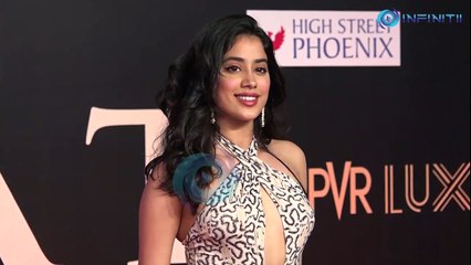 Janhvi Kapoor's sexy belly dance