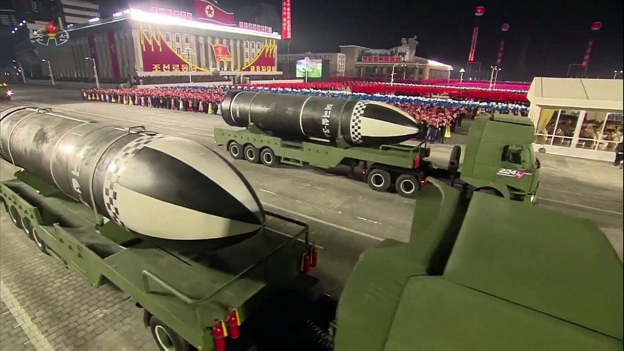 Größer, stärker, weiter - machtdemonstration in pjöngjang