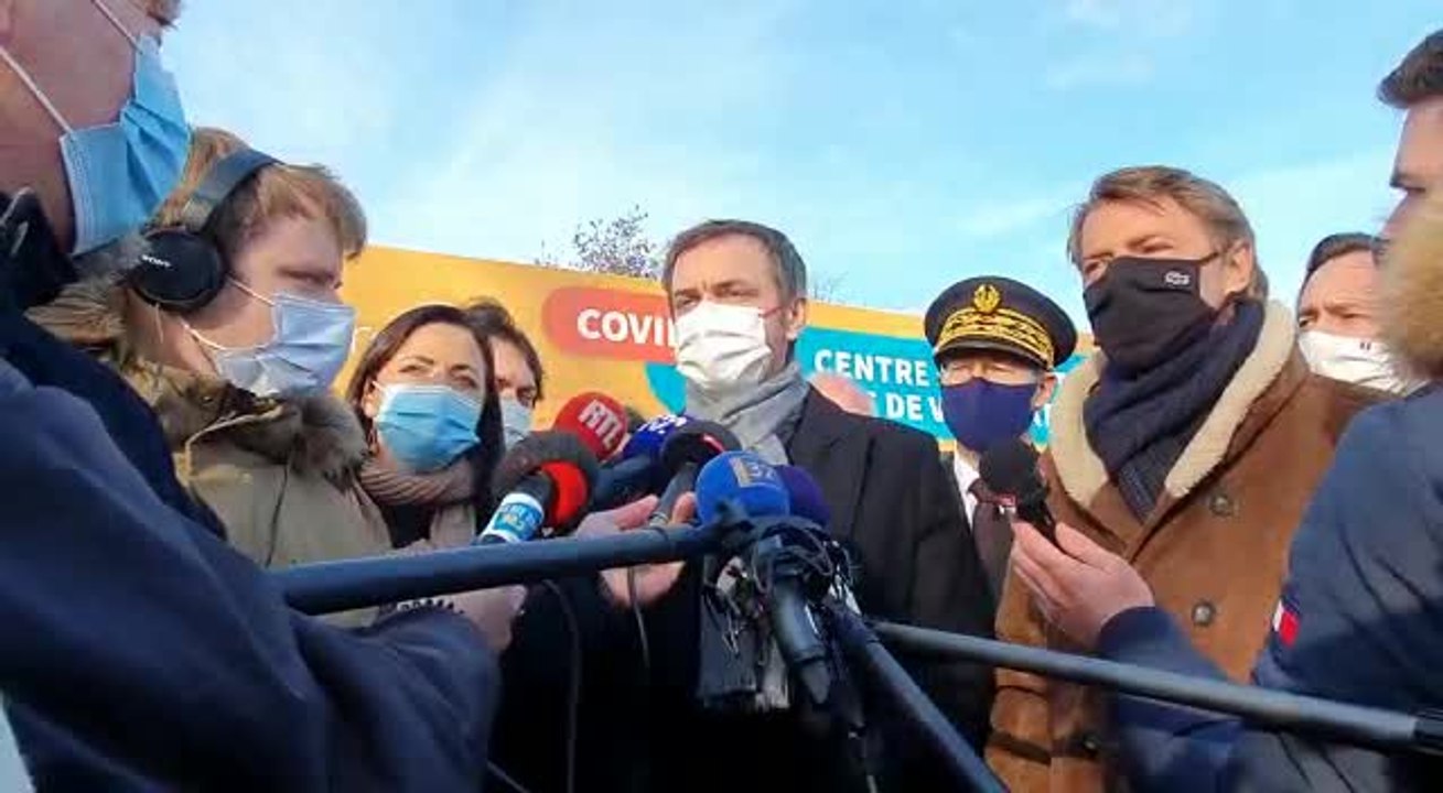 "Ce qui se passe à Troyes est un bel exemple" dit Olivier Véran lors de sa visite dans l'Aube