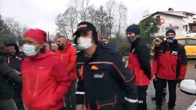 Kayıp doktorun arkadaşı: “Kendi telefonu tamirde olduğu için kızının cep telefonunu yanına almış”