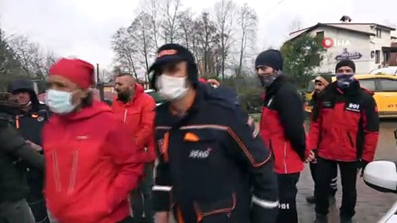 Kayıp doktorun arkadaşı: “Kendi telefonu tamirde olduğu için kızının cep telefonunu yanına almış”