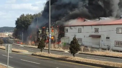 강원도 강릉 단열재 공장 창고 불...5억 원 피해 / YTN