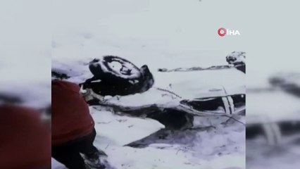 Kazada yaralanan 2 kişiyi köylüler donmaktan kurtardı