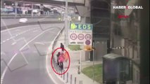 Fatih'te Rus uyruklu kadına kapkaç şoku