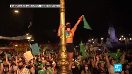 L'avortement officiellement légal en Argentine, dépénalisation en débat au Chili