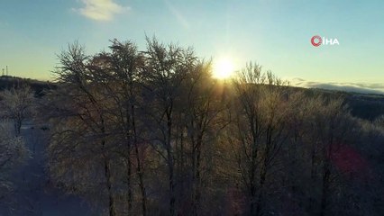 Karla bulutların dansı