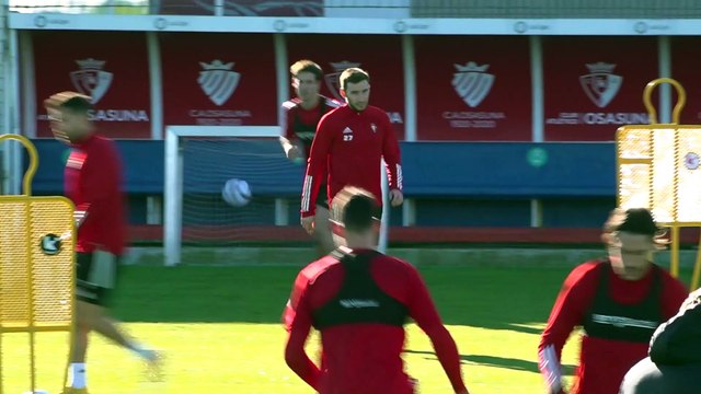 Entrenamiento de Osasuna a solo 24 horas de jugar la Copa del Rey ante el Espanyol en Barcelona