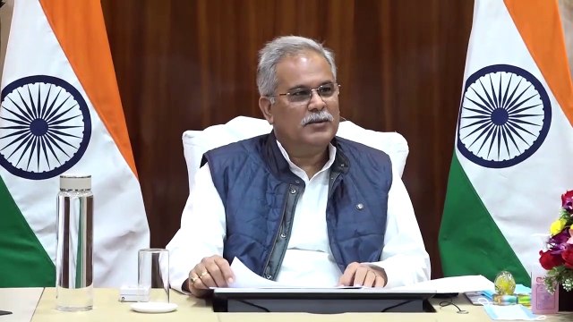मुख्यमंत्री ने दी टीकाकरण की बधाई, सीएम हाउस में हुई विभागों की बजट तैयारियों की समीक्षा