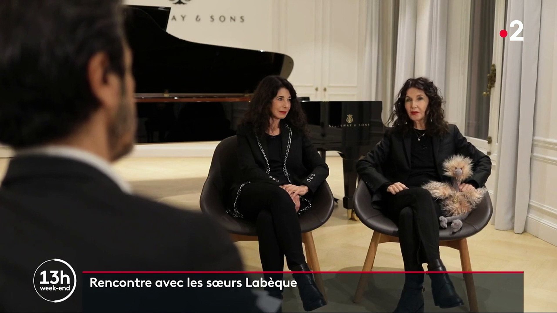Musique : rencontre avec les sœurs Labèque, pianistes virtuoses et  inséparables - Vidéo Dailymotion