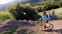 Elle fait la chute de sa vie en BMX