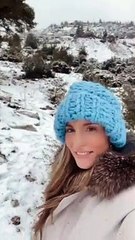 Αθηνά Οικονομάκου: Εξόρμηση στα χιόνια για την εγκυμονούσα ηθοποιό!