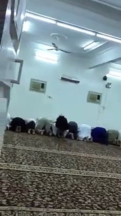 طوشه في المسجد