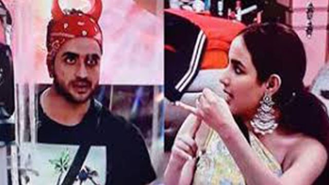 Bigg Boss 14: Jasmin Bhasin के fans ने jasmin के लिए पार की हदें, एविक्शन पर उठाये सवाल | FilmiBeat