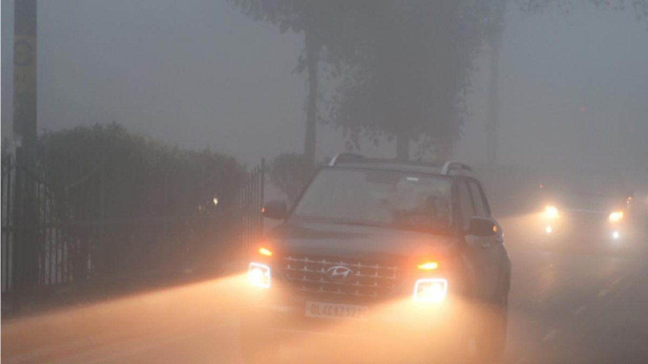 Weather: Parts of North India witness dense fog