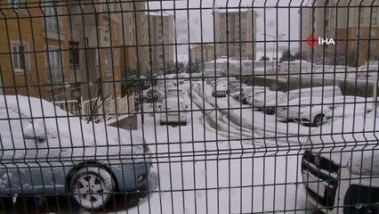 Başakşehir Güne Beyaz Örtüyle Uyandı