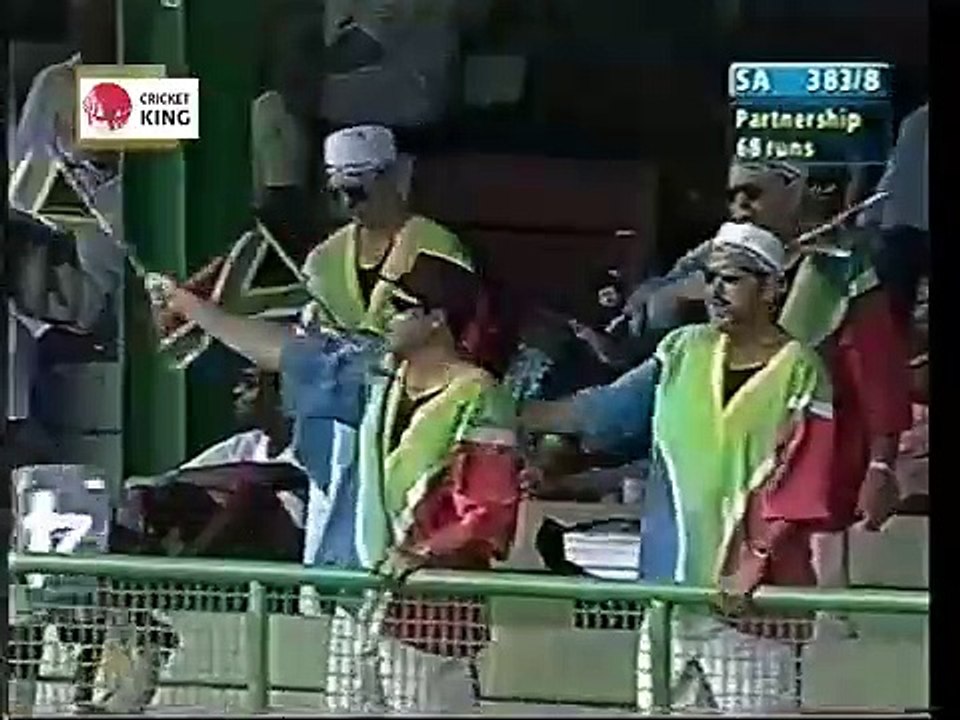 Shaun Pollock 106 vs West Indies 2001 (His 2nd Test hundred for south africa)