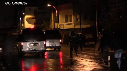 Tunisia: seconda notte di disordini in varie città, centinaia di arresti